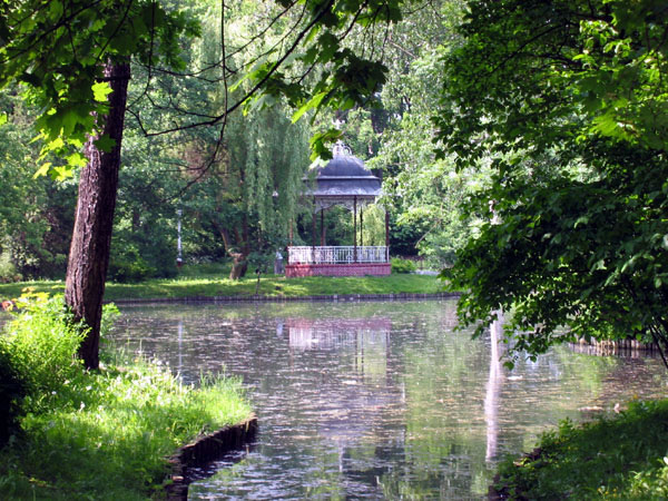 0120 - Pavillon im Stadtpark_jpg